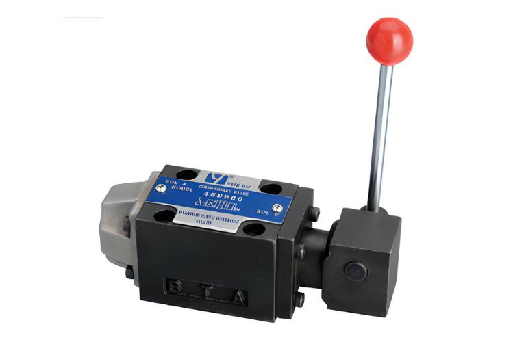 Cần gạt được thiết kế đơn giản nhưng chắc chắn,